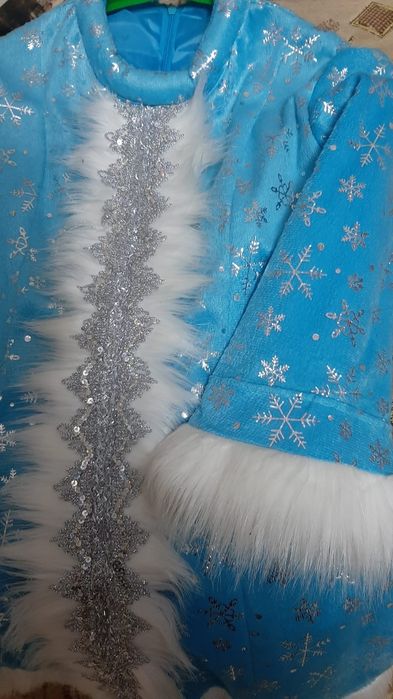 Продаётся  костюм