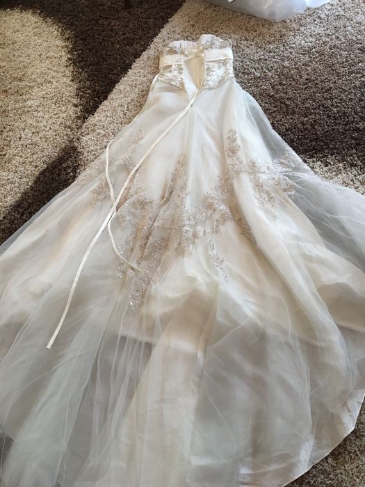 Булчинска / сватбена рокля нова