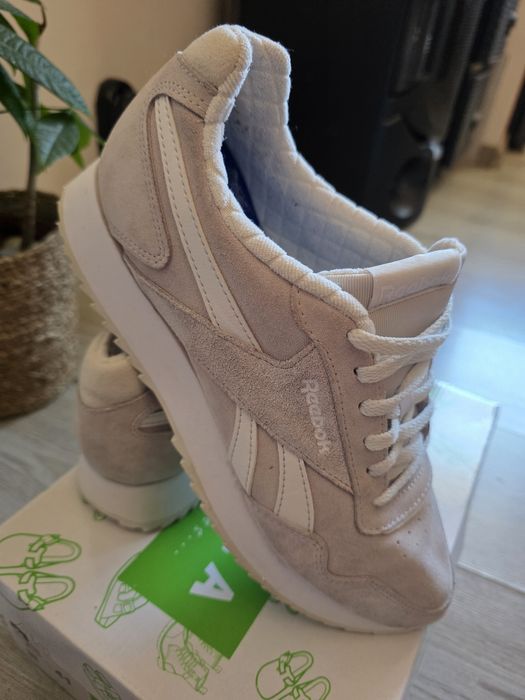 Дамски маратонки Reebok естествена кожа