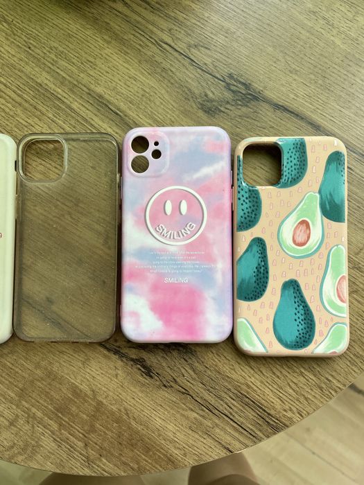 Калъфи за iPhone 11