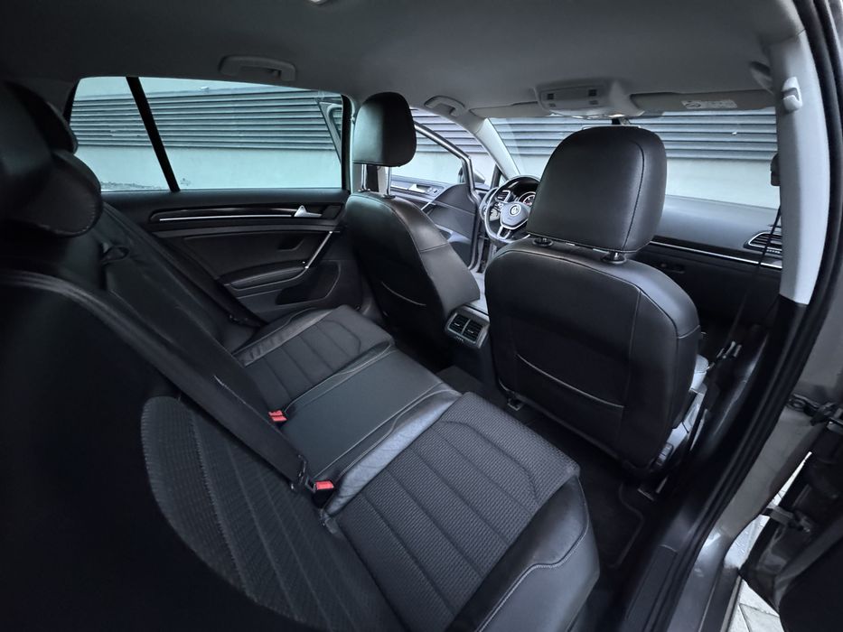 • 2.0 TDI • DSG • Pachet R-Line • R.A.R Efectuat •