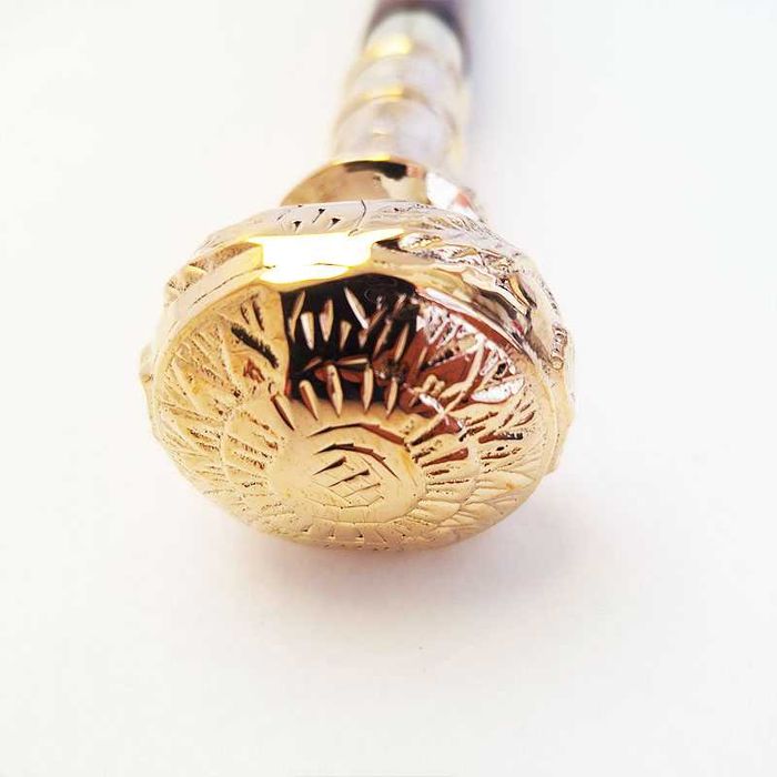 Първокласни бастуни с бронзови дръжки и тиково дърво