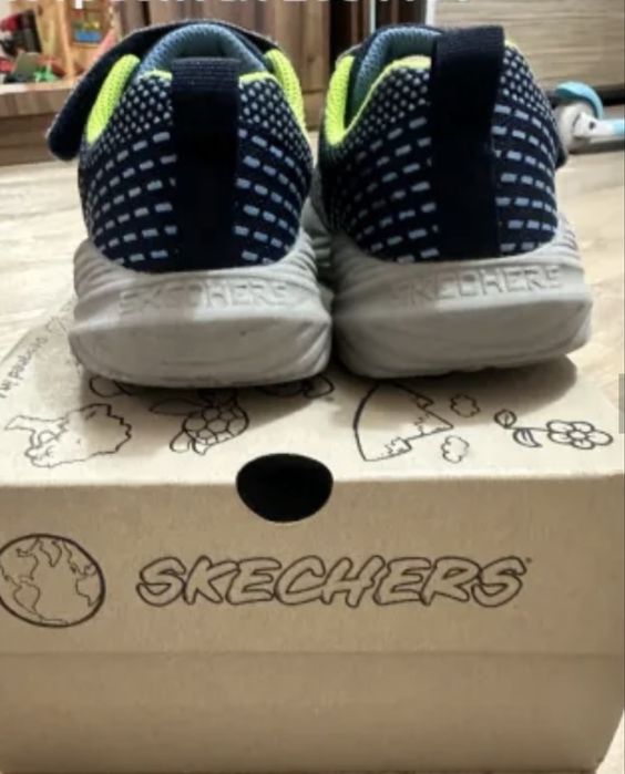 Маратонки за момче Skechers 30 номер