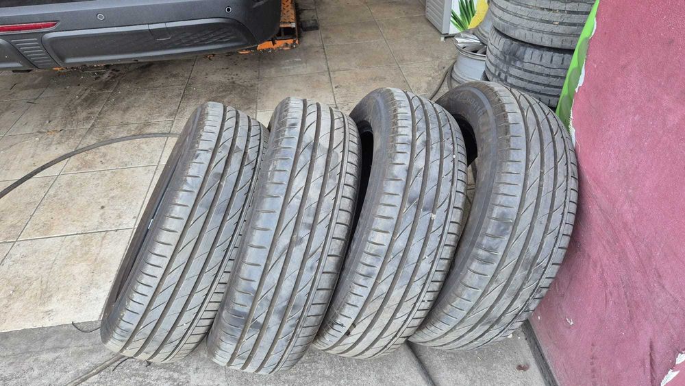 Vând 4 anvelope de vară Maxxis Victra Sport 5 – 225/60 R18 100V.