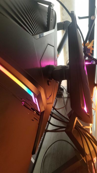 Монитор 31.5" Aorus FI32Q X 240 Гц.