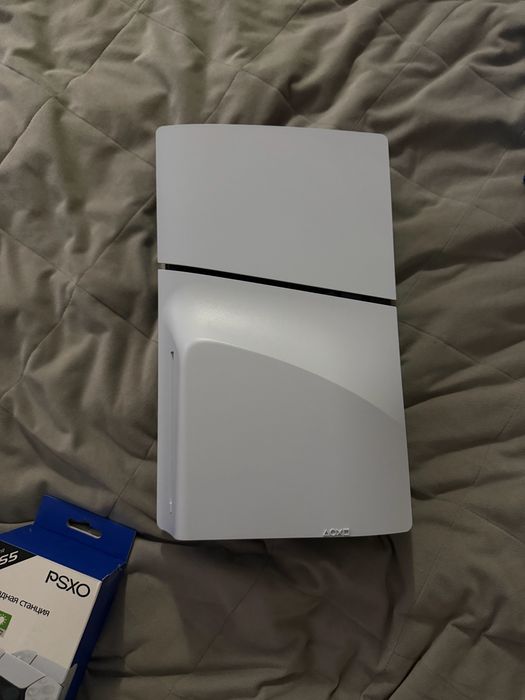 PlayStation 5 1TB + 2 Геймпада