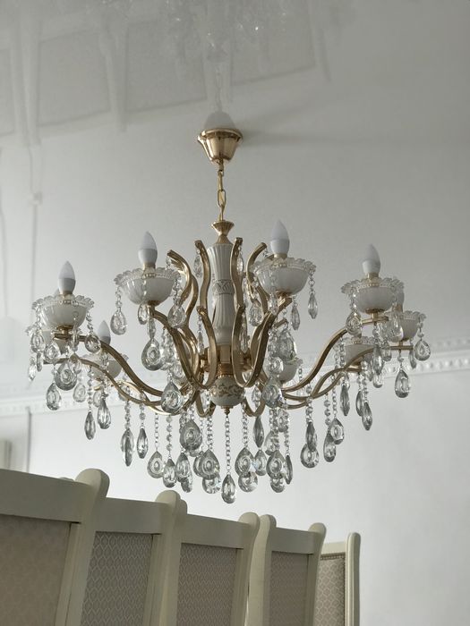 люстра в зал