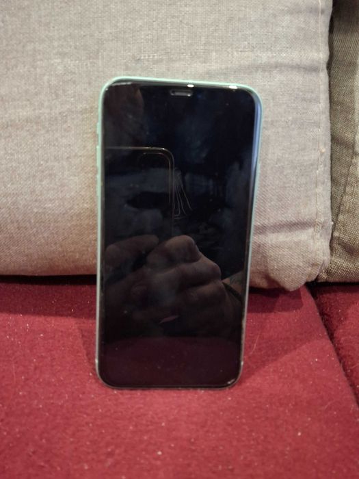 Iphone  11  отличен