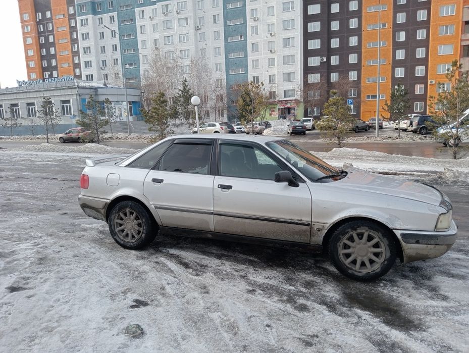 Продам Ауди 80 б4
