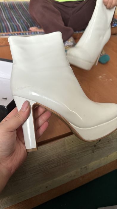 Ботильон в идеальном состояние