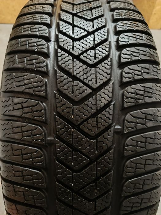 Оригинални джанти с гуми зимни 18 цола за Bmw G30 G31 дот 2021г