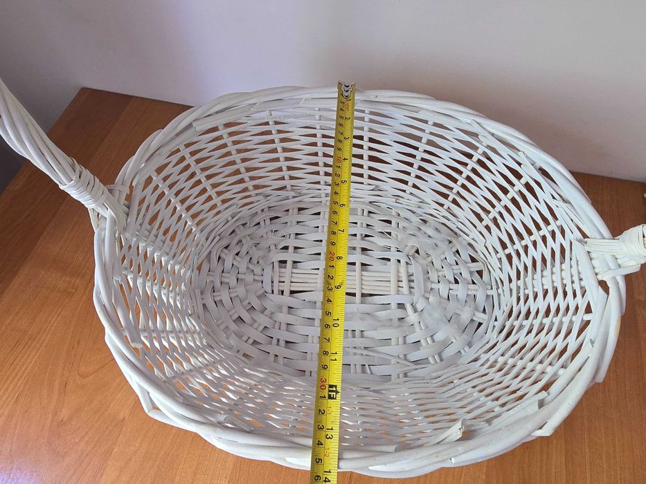 Корзина белая б/у
