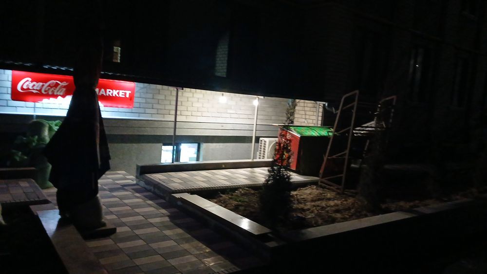 Sotiladi tayyor biznes bilan uy 1-qavat + podval do‘kon Yangi Hayot In