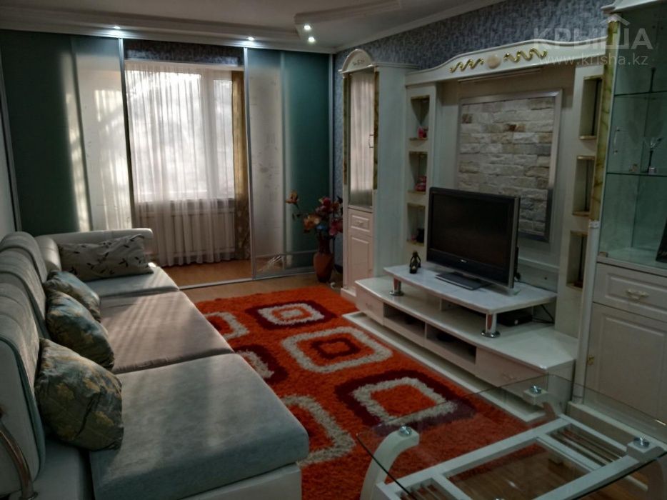 Сдам 2 км., квартиру в центре