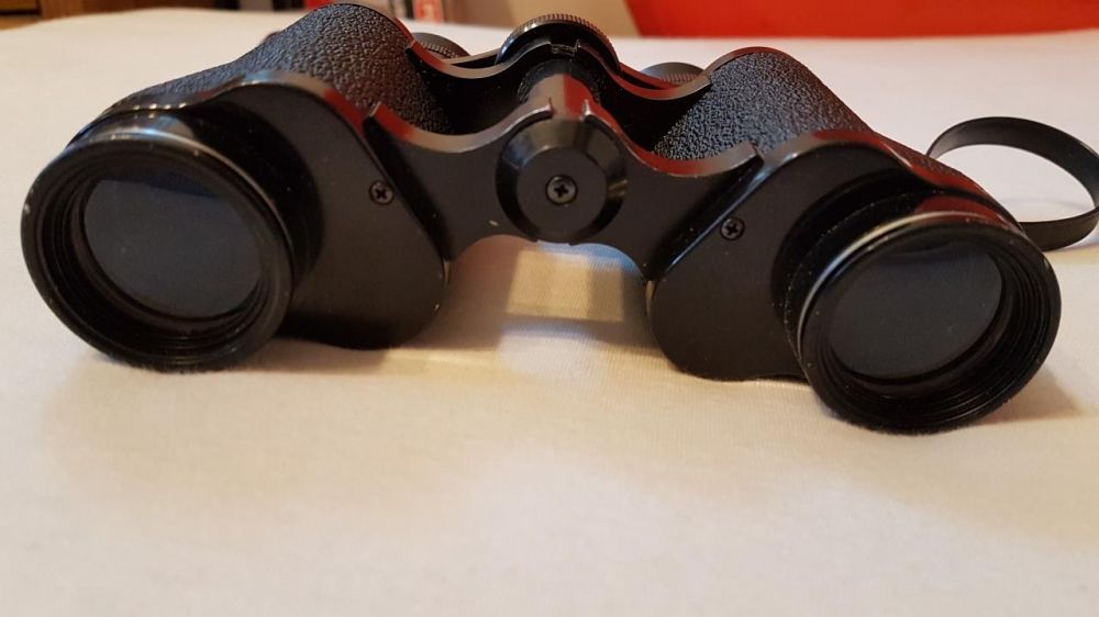 Binoclu adevarat german puternic 8x30