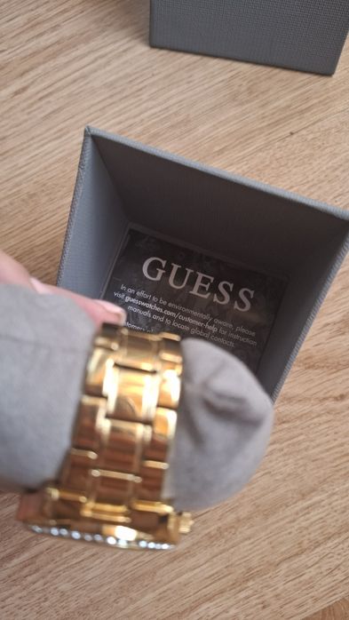 Дамски часовник GUESS