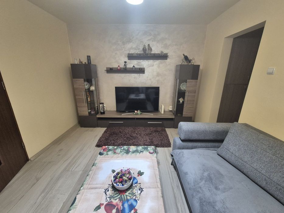 De vânzare apartament cu 3 camere