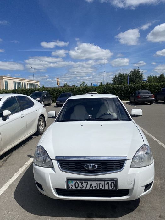 Продам приора 1 2013 года