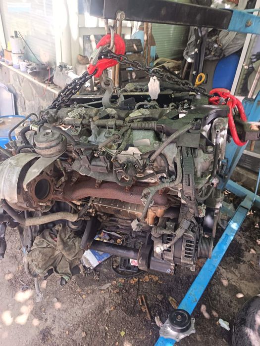 Toyota Avensis 2.0i 152hp 2.2d-cat 150hp Estate НА ЧАСТИ