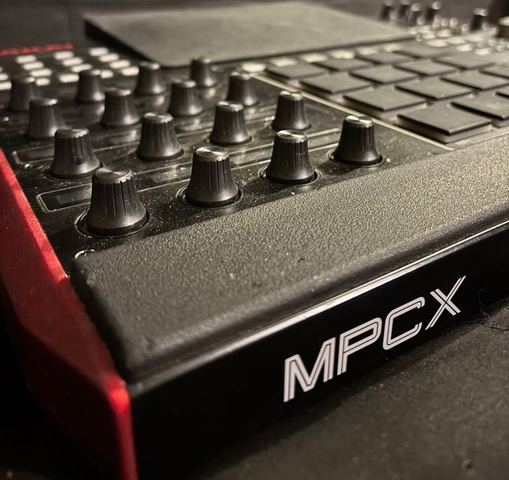 Akai MPCX Standalone