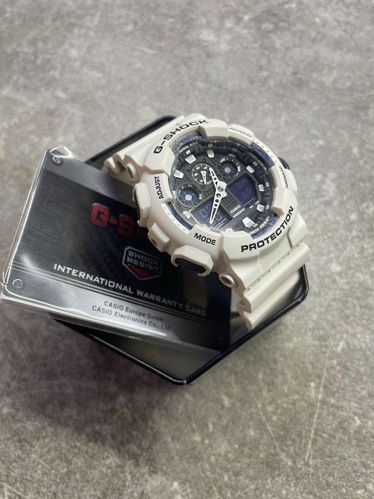 Часовник Casio G-SHOCK