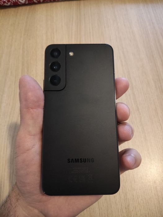 Vând Samsung Galaxy S22