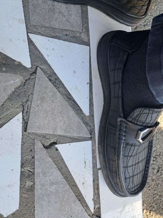 Продаётся мужской обувь