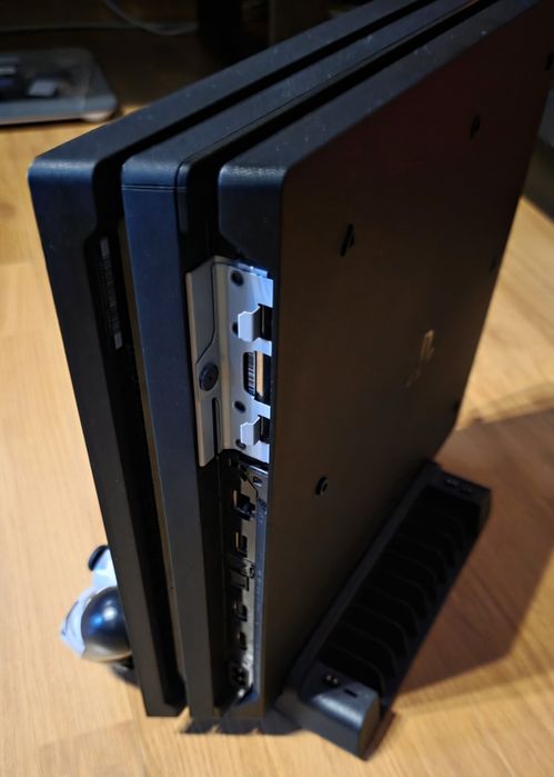Playstation 4 pro 1 TB