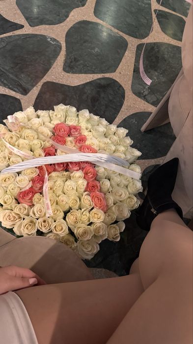 101 роза за 25 000тг