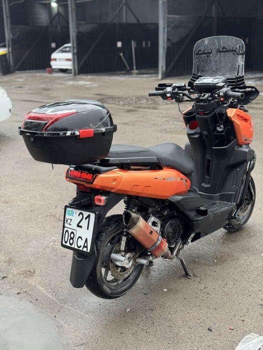 Продам мопед танк на учете