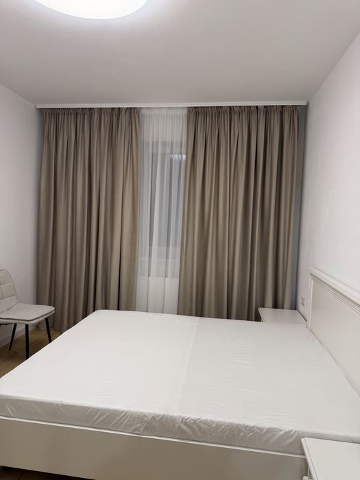 Inchiriez apartament 3 camere Stefan cel Mare
