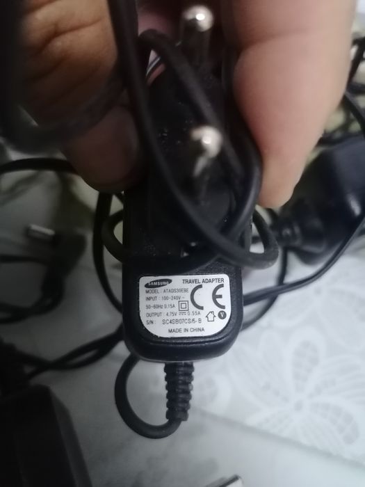 Încărcătoare, adaptoare