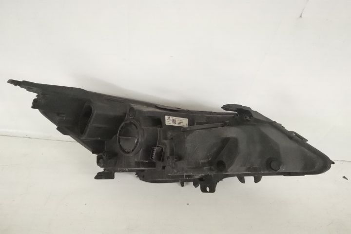 Ляв фар Оригинален Халогенен В добро състояние Опел Астра / Opel Astra