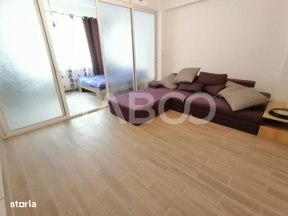 Apartament 3 camere 80 mpu pretabil spatiu comercial zona Strand Sibiu