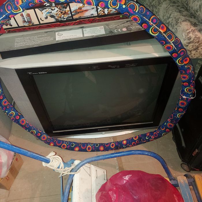 На запчасти телевизор