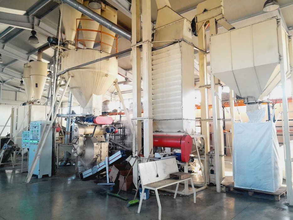 Masina de fabricat si ambalat peleti din coaja de floarea-soarelui