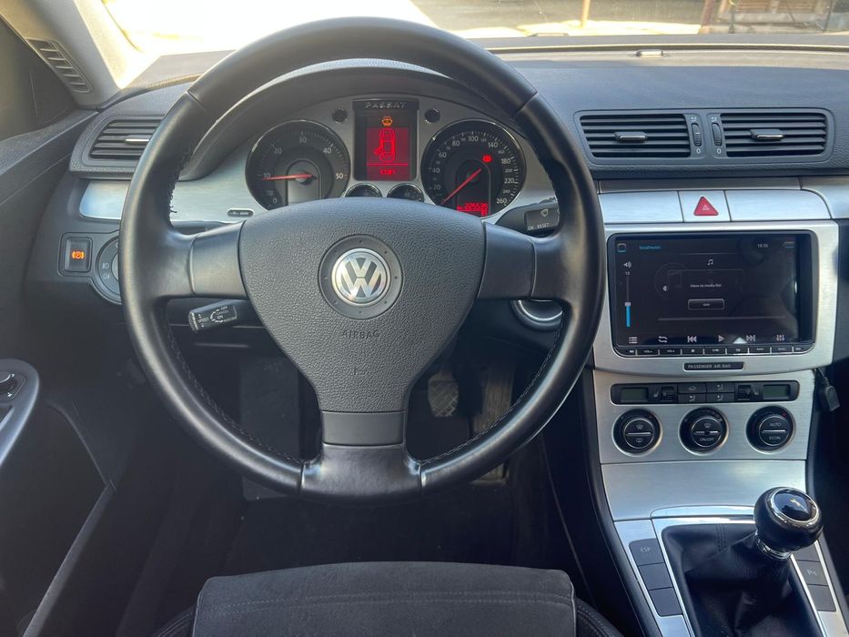 VOLKSWAGEN Passat 2009 — imagine 5