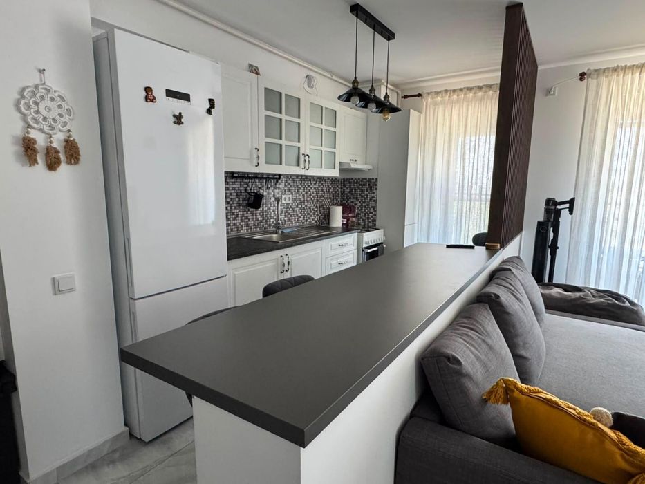 Proprietar, inchiriez apartament 2 cam