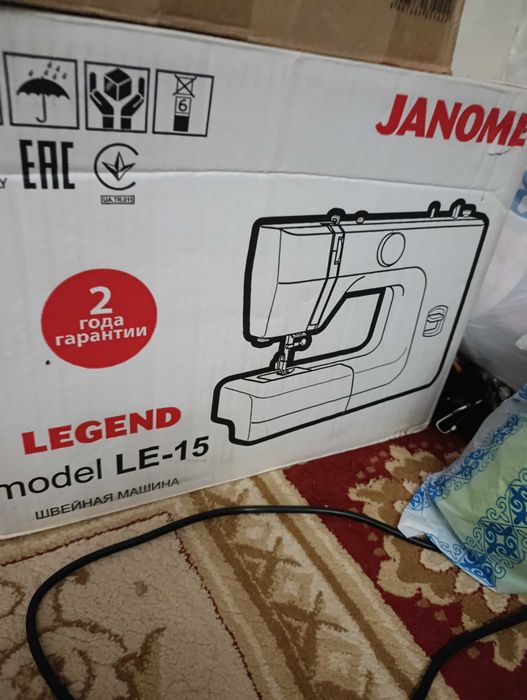 Швейная машинка Janome
