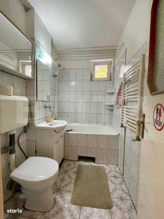Apartament de vanzare, cu 2 camere, 52 mp, etaj 3, Dambu Pietros