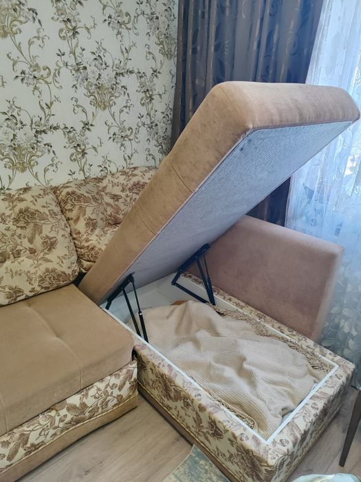 Продам угловой диван