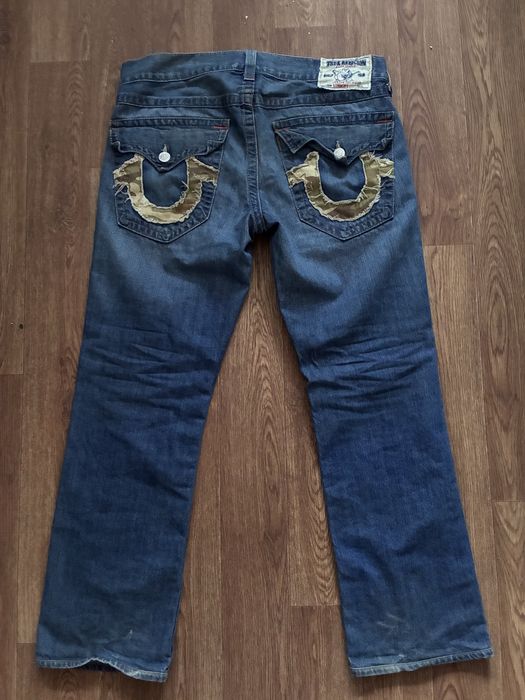 True Religion камо строчка