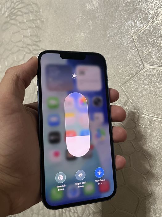 iPhone айфон 13 в хорошем состоянии
