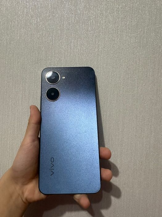 Продам телефон Vivo Y03