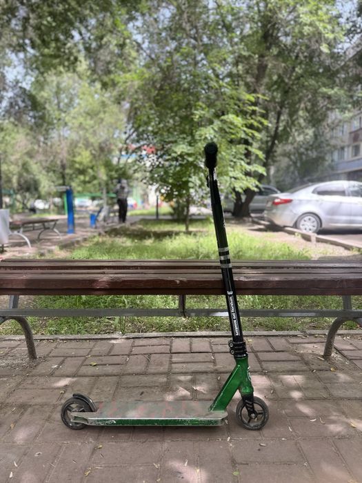 Трюковой самокат longway metro