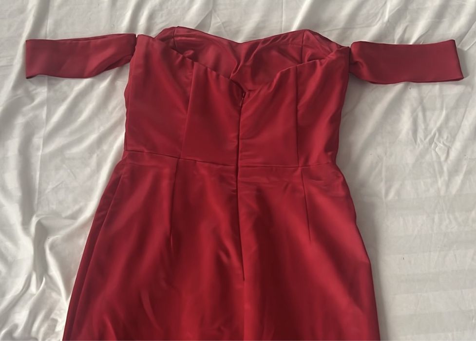 Rochie rosie de ocazie
