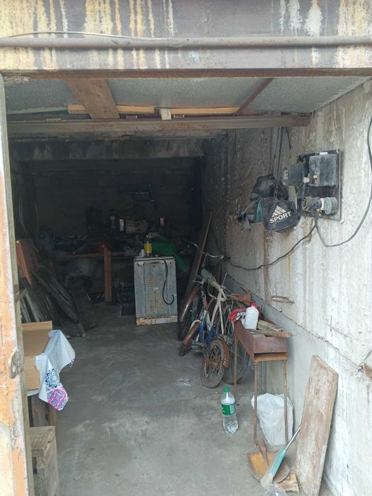 Гараж . За  линии