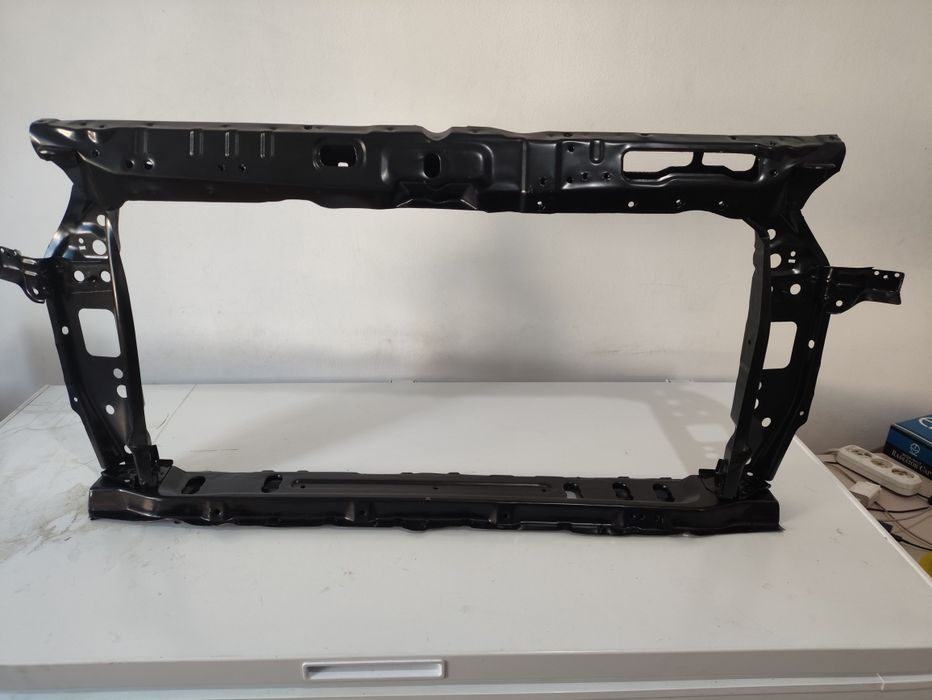 Хундай Акцент передний телевизор