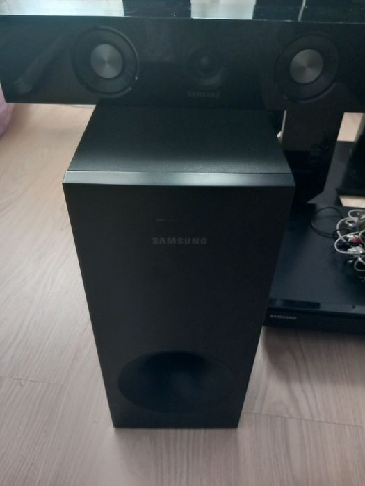 Sistem Home Cinema +DVD SAMSUNG  5 linii
