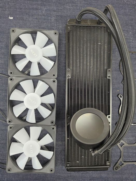 NZXT Kraken ELITE 360 RGB водно охлаждане за процесор